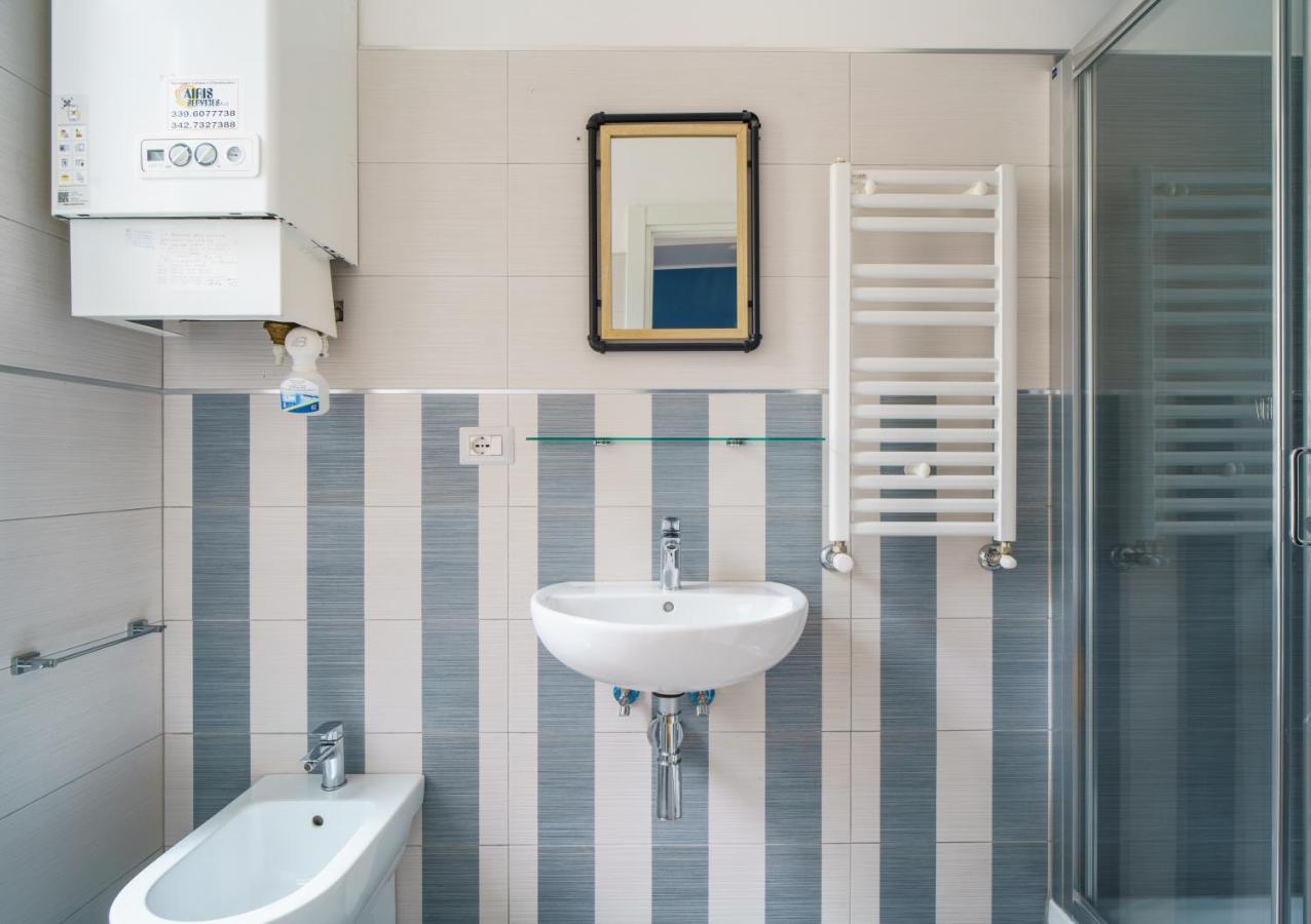 Dreamynest Quattro Cantoni - 2 Bdr Vicino Il Colosseo Rzym Zewnętrze zdjęcie